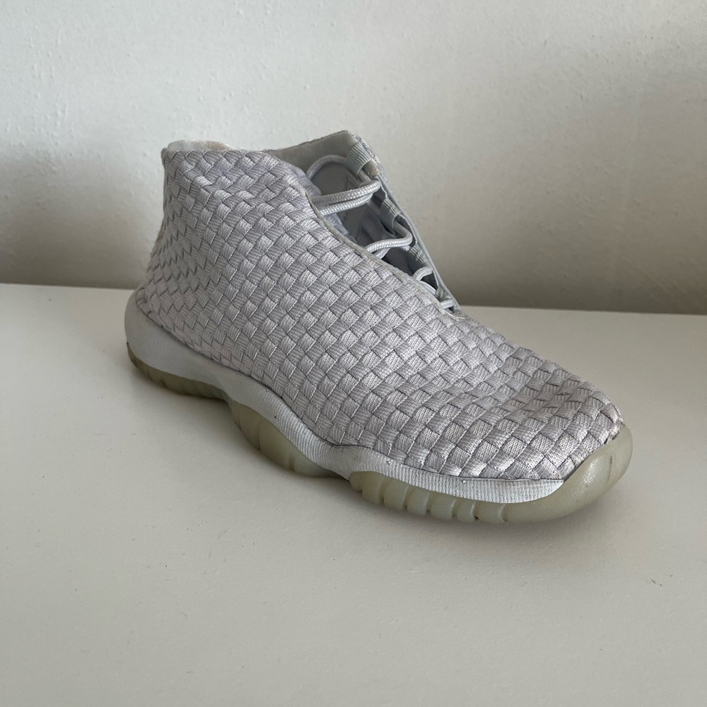 JORDAN FUTURES - EXCELLENT CONDITION